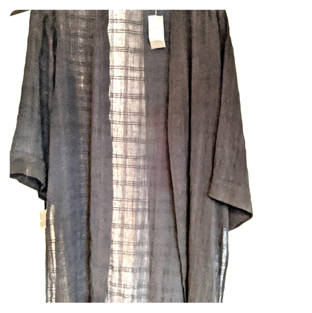 Abercrombie black front open kimono